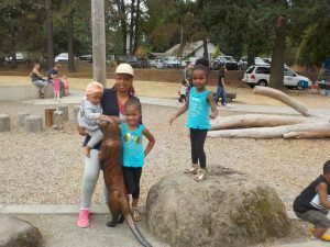 otter-2-300x225-8022272